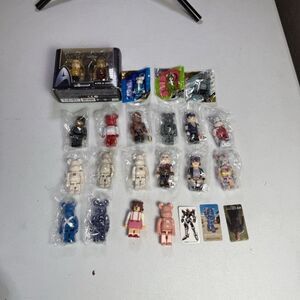 Bearbrick 100% Lot Of 20